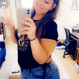 Meet your Posher, Caitlin